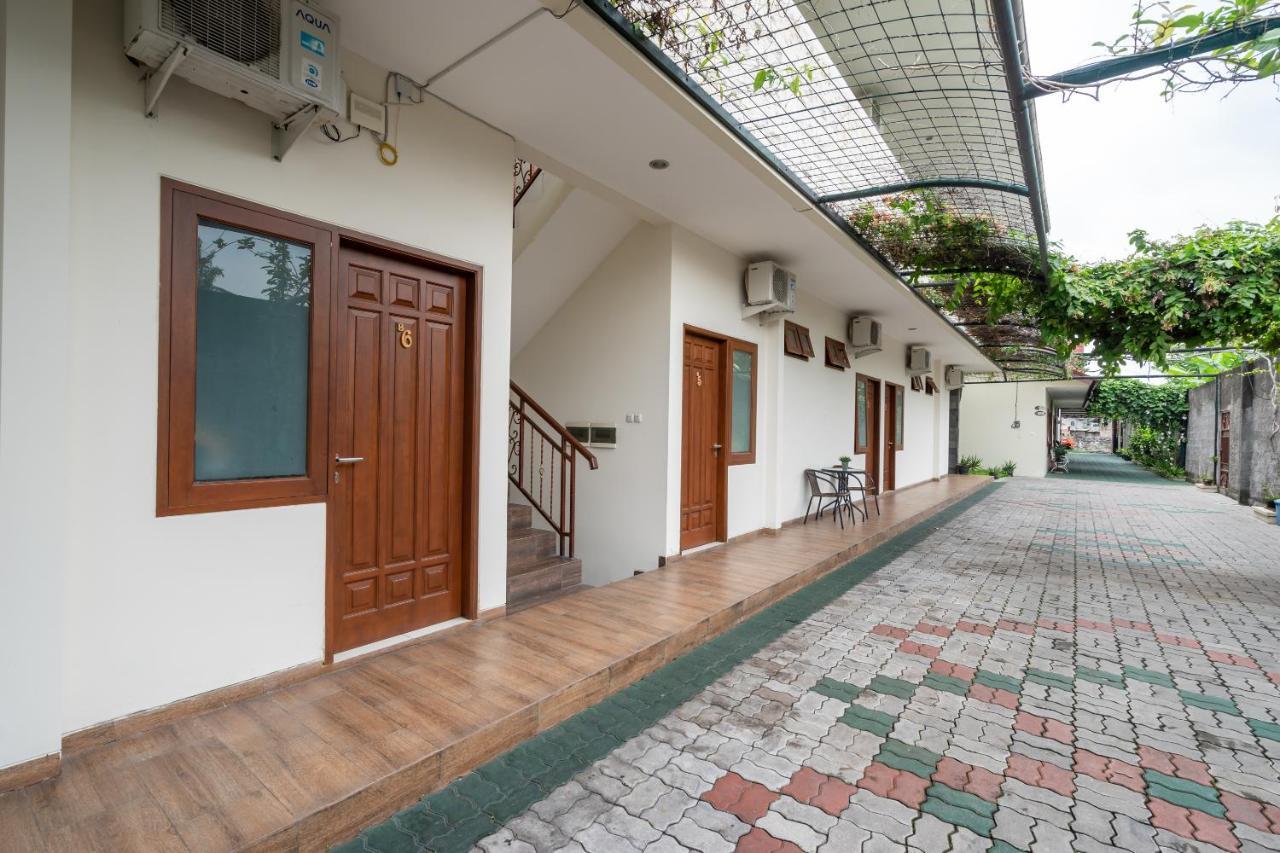 Oyo 2347 Griya Patran Hotel Ngabean Kültér fotó